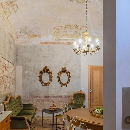 Boudoir Degli Orti, Unconventional In Borgata, Siracusa *